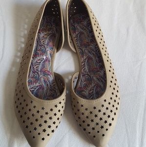 NICOLE MILLER DARCY D'ORSAY FLATS NWOT